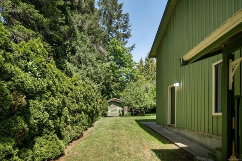 764 Mann Ave, Saanich, BC 