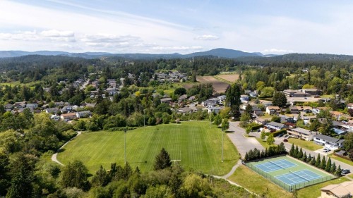 764 Mann Ave, Saanich, BC 
