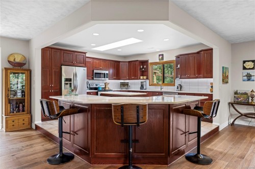 1204 Bazett Rd, Duncan, BC 