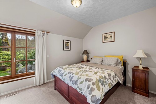 1204 Bazett Rd, Duncan, BC 