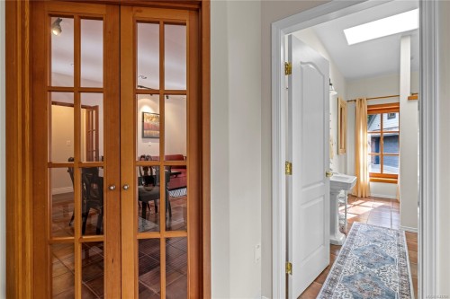 1204 Bazett Rd, Duncan, BC 