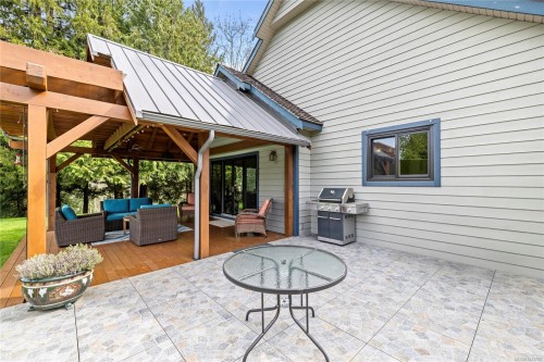 1204 Bazett Rd, Duncan, BC 