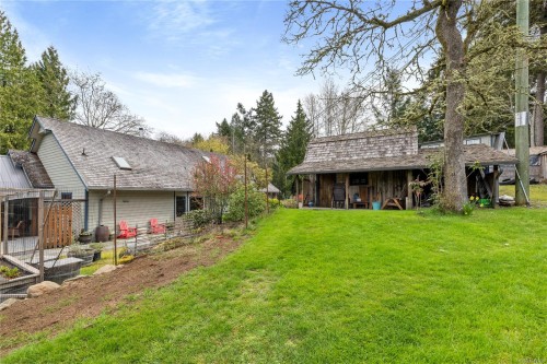 1204 Bazett Rd, Duncan, BC 