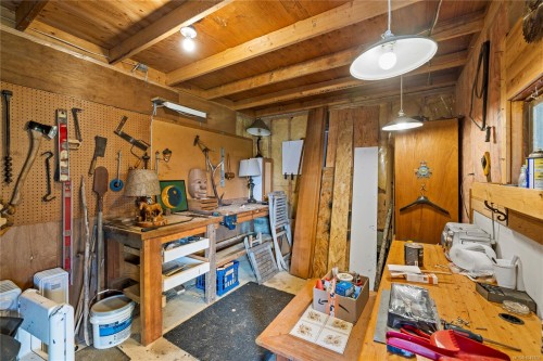 1204 Bazett Rd, Duncan, BC 
