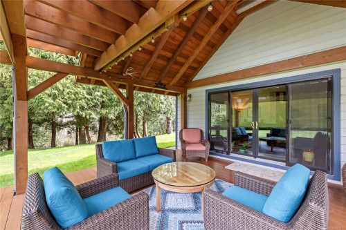 1204 Bazett Rd, Duncan, BC 