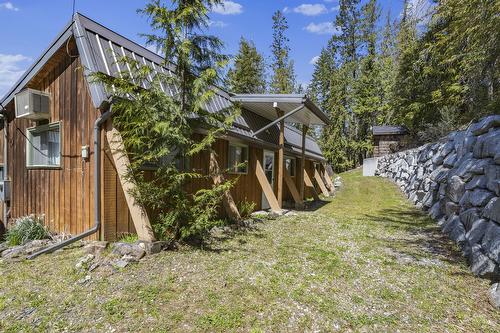 11929 3A Highway, Destiny Bay, BC - Outdoor