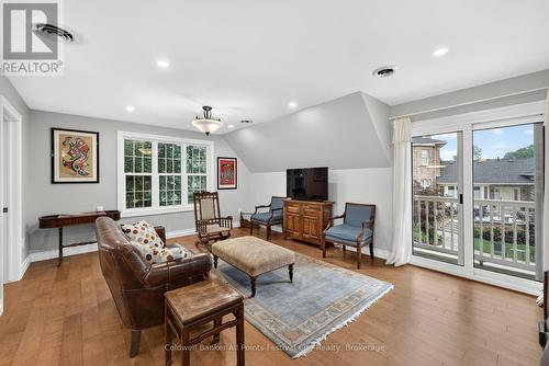 400 - 5 Cobourg Street, Goderich (Goderich (Town)), ON - Indoor Photo Showing Living Room