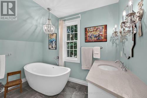400 - 5 Cobourg Street, Goderich (Goderich (Town)), ON - Indoor Photo Showing Bathroom