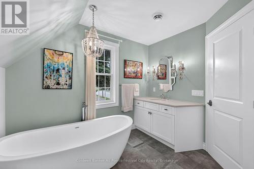 400 - 5 Cobourg Street, Goderich (Goderich (Town)), ON - Indoor Photo Showing Bathroom