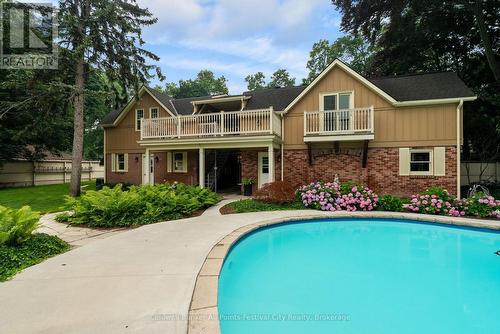 400 - 5 Cobourg Street, Goderich (Goderich (Town)), ON - Outdoor With Balcony With Deck Patio Veranda
