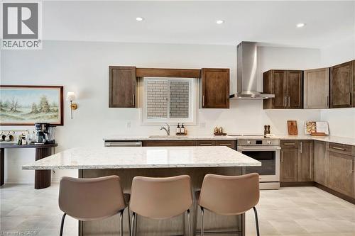 49 Willson Drive, Thorold, ON - Indoor Photo Showing Kitchen With Upgraded Kitchen