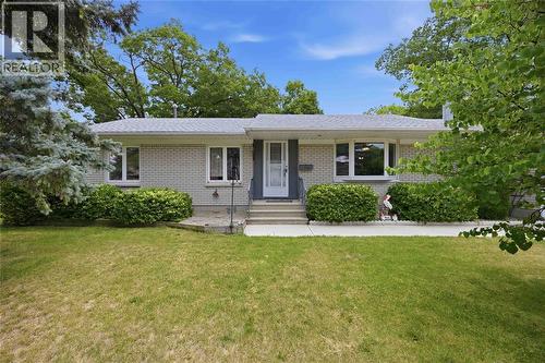 1150 THOMAS DRIVE  Sarnia, ON N7V 3W2
