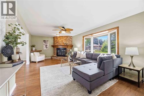 1150 Thomas Drive, Sarnia, ON - Indoor Photo Showing Living Room With Fireplace