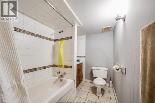 655 Chilver Rd., Windsor, ON - Indoor Photo Showing Bathroom