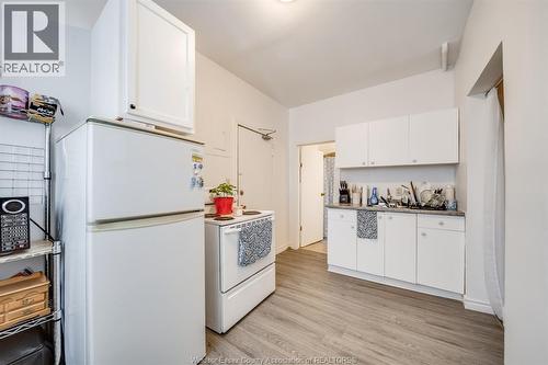 655 Chilver Rd., Windsor, ON - Indoor Photo Showing Kitchen