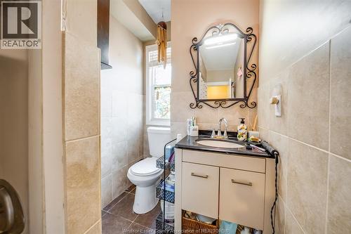655 Chilver Rd., Windsor, ON - Indoor Photo Showing Bathroom