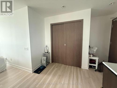 3206 - 17 Bathurst Street, Toronto, ON - Indoor
