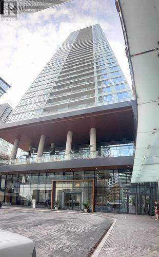3206 - 17 Bathurst Street, Toronto, ON - Outdoor