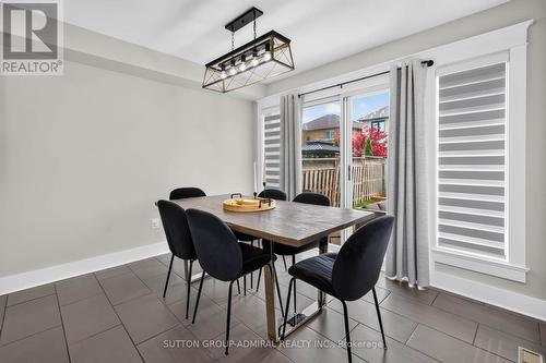 7 Emily Carr Crescent, Caledon, ON - Indoor Photo Showing Dining Room