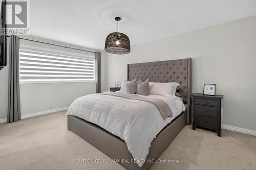 7 Emily Carr Crescent, Caledon, ON - Indoor Photo Showing Bedroom