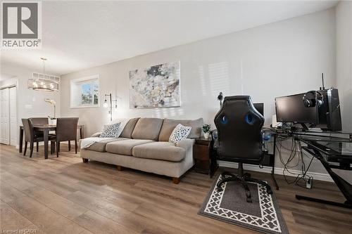 50 Howe Drive Unit# 9D, Kitchener, ON - Indoor Photo Showing Other Room
