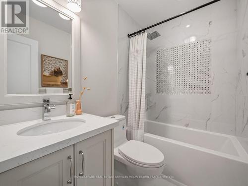 29 Maxwell Avenue, Toronto, ON - Indoor Photo Showing Bathroom