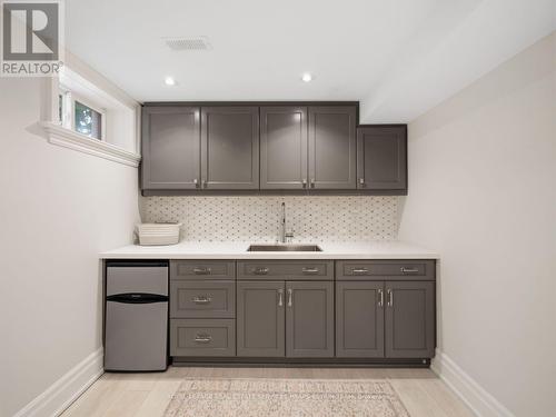 29 Maxwell Avenue, Toronto, ON - Indoor