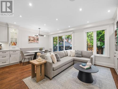 29 Maxwell Avenue, Toronto, ON - Indoor Photo Showing Living Room