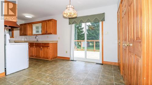 52 Denney Drive, Essa, ON - Indoor Photo Showing Kitchen
