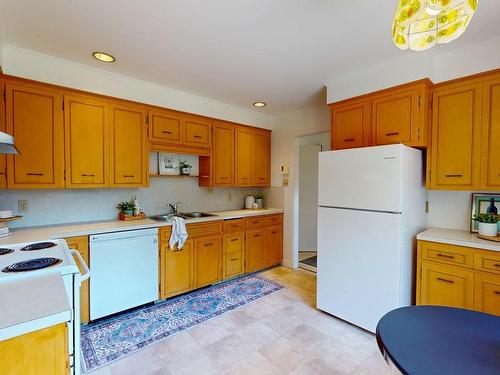 20 Grandview Drive, Wolfville, NS - Indoor Photo Showing Kitchen