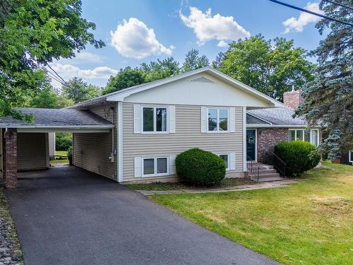 20 Grandview Drive, Wolfville, NS - Outdoor With Facade