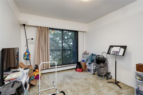 #304-1009 Mckenzie Ave, Saanich, BC - Indoor Photo Showing Other Room