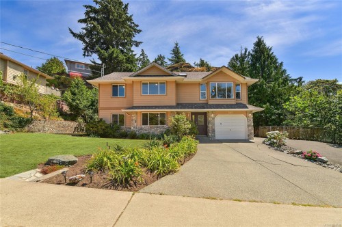 585 Hansen Ave, Langford, BC 