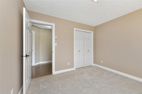 585 Hansen Ave, Langford, BC 