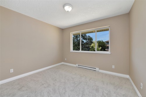 585 Hansen Ave, Langford, BC 