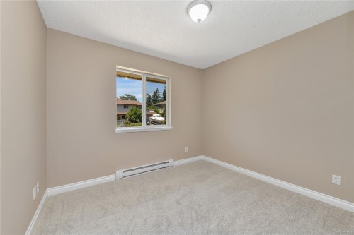 585 Hansen Ave, Langford, BC 