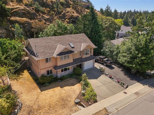585 Hansen Ave, Langford, BC 