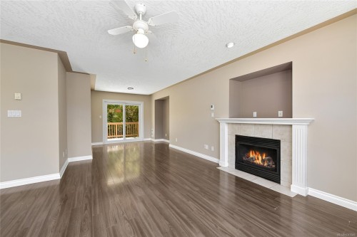 585 Hansen Ave, Langford, BC 
