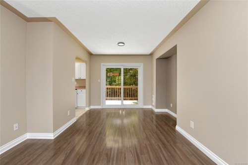 585 Hansen Ave, Langford, BC 