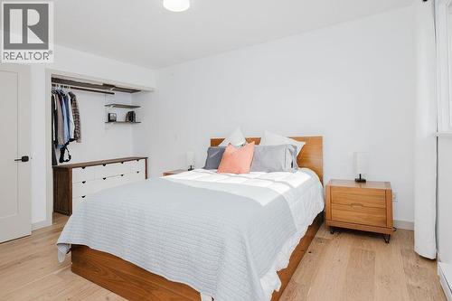 723 Tricklebrook Way, Gibsons, BC - Indoor Photo Showing Bedroom