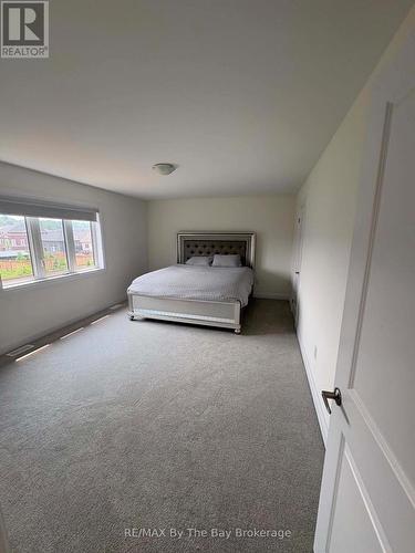 Upper Unit - 218 Mapleside Drive, Wasaga Beach, ON - Indoor Photo Showing Bedroom