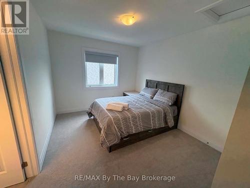 Upper Unit - 218 Mapleside Drive, Wasaga Beach, ON - Indoor Photo Showing Bedroom