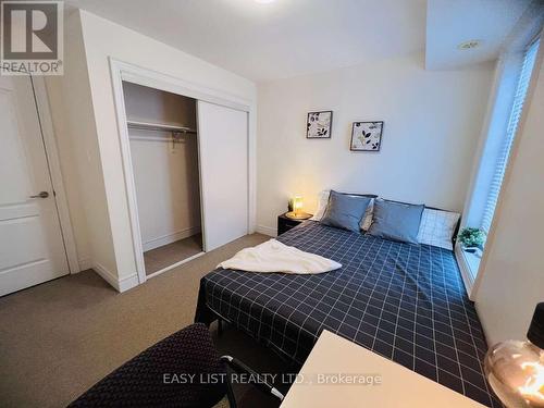 28 Upper Duke Crescent, Markham, ON - Indoor Photo Showing Bedroom