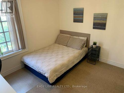 28 Upper Duke Crescent, Markham, ON - Indoor Photo Showing Bedroom