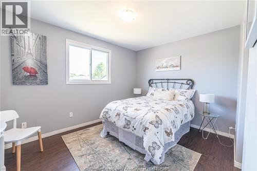 1752 Vicky Circle, Windsor, ON - Indoor Photo Showing Bedroom