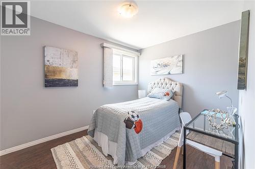 1752 Vicky Circle, Windsor, ON - Indoor Photo Showing Bedroom