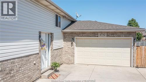 1752 Vicky Circle, Windsor, ON - Outdoor With Exterior