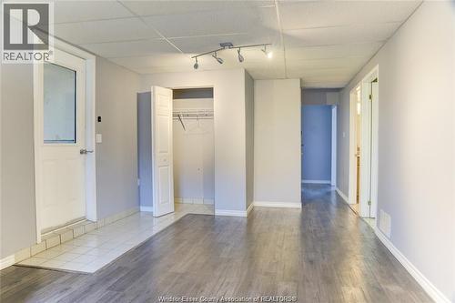 1752 Vicky Circle, Windsor, ON - Indoor Photo Showing Other Room