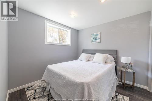 1752 Vicky Circle, Windsor, ON - Indoor Photo Showing Bedroom