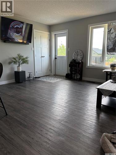 4 Mission Bay, Lebret, SK - Indoor Photo Showing Living Room